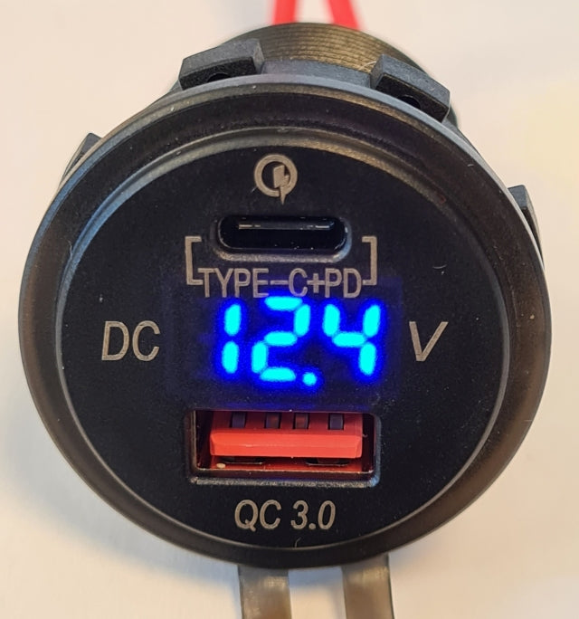 Osean USB Uttak - USB-C PD + QC3.0 - 12/24V - med Voltmeter