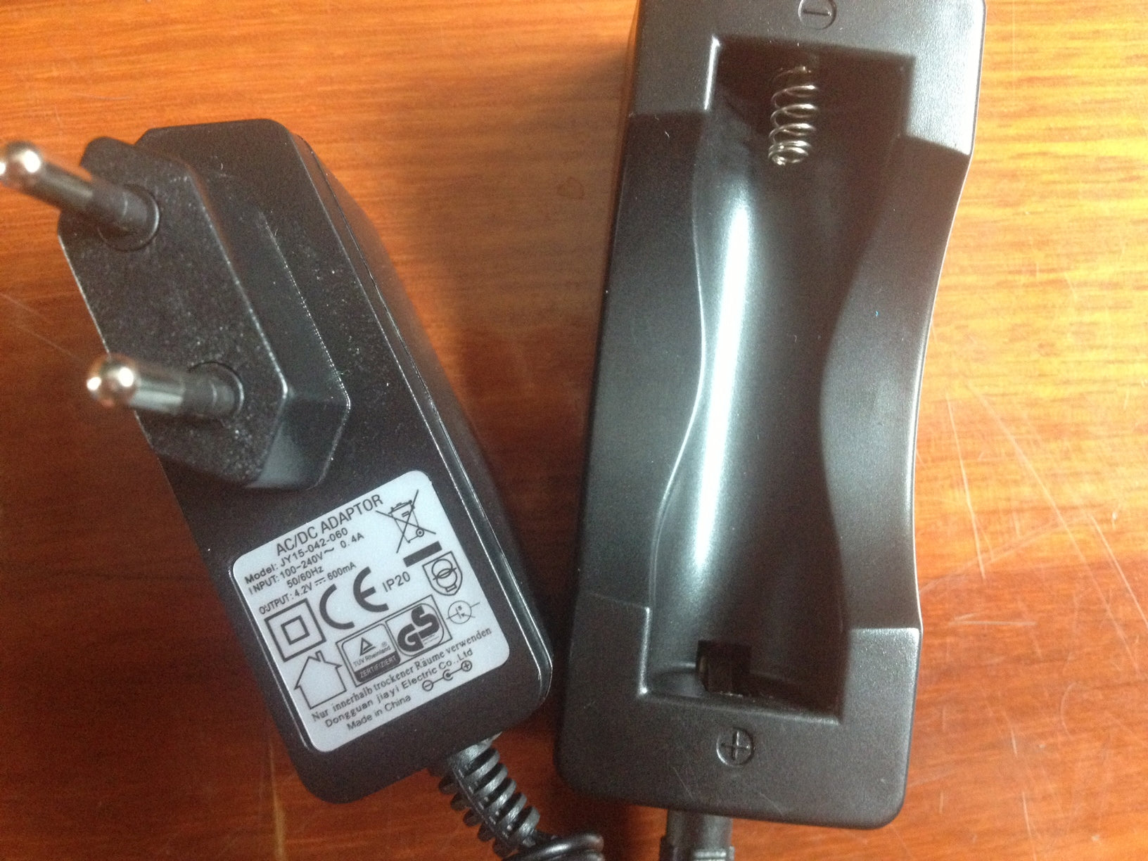 Lader til 18650 Lithium Batteri - 3,7V Li-ion
