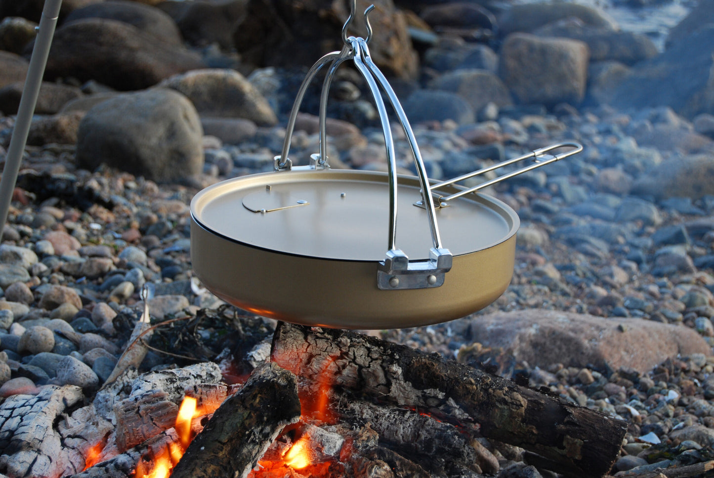 Eagle Hot Pan – Turstekepanne i Aluminium 26 cm med Lokk