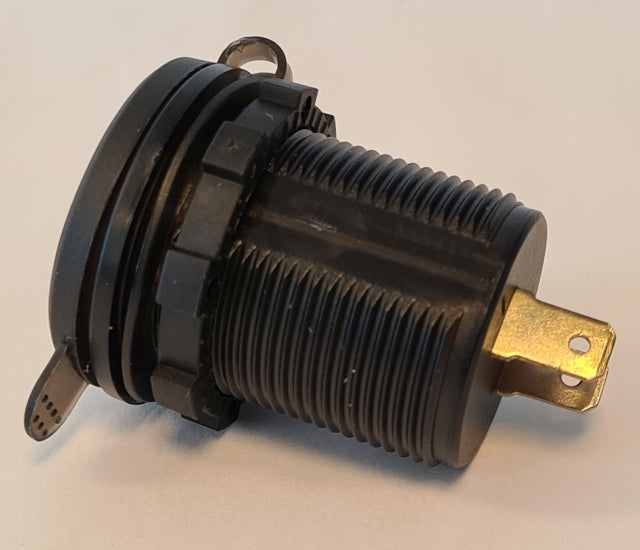 Osean USB Uttak - USB-C PD + QC3.0 - 12/24V - med Voltmeter