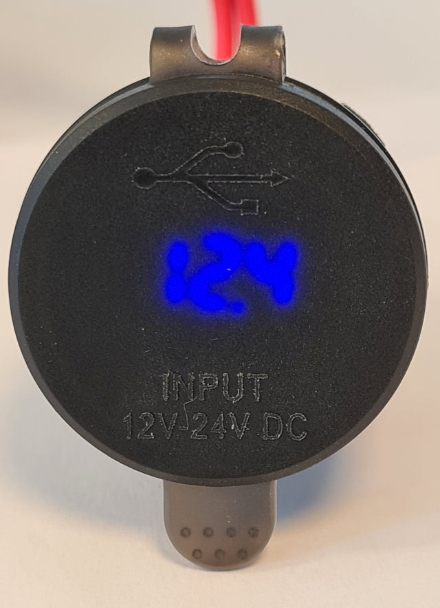 Osean USB Uttak - USB-C PD + QC3.0 - 12/24V - med Voltmeter